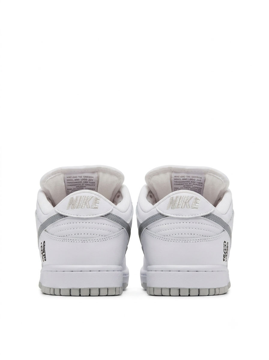 Nike SB Dunk Low Supreme '94 – White / Metallic Silver